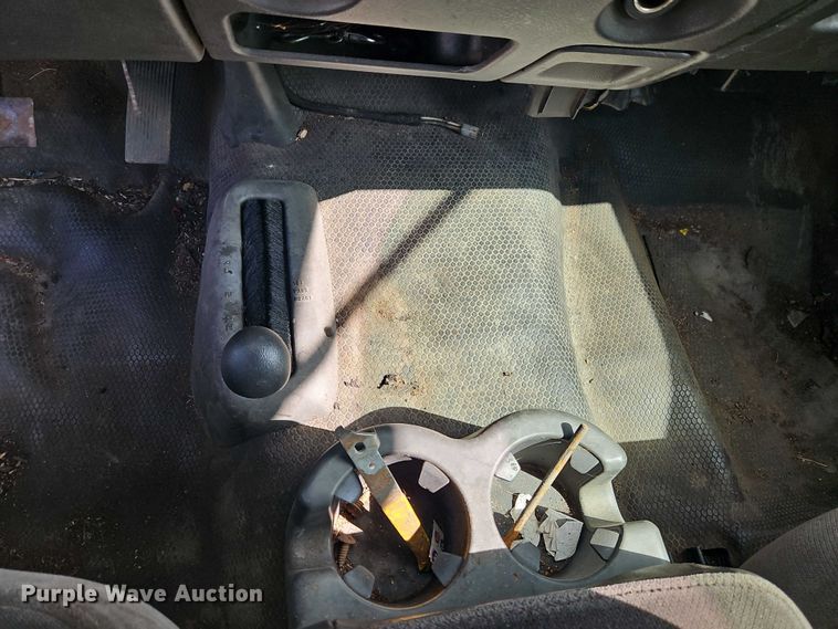 image for item EO7088 2007 GMC Sierra 3500 dump bed pickup truck
