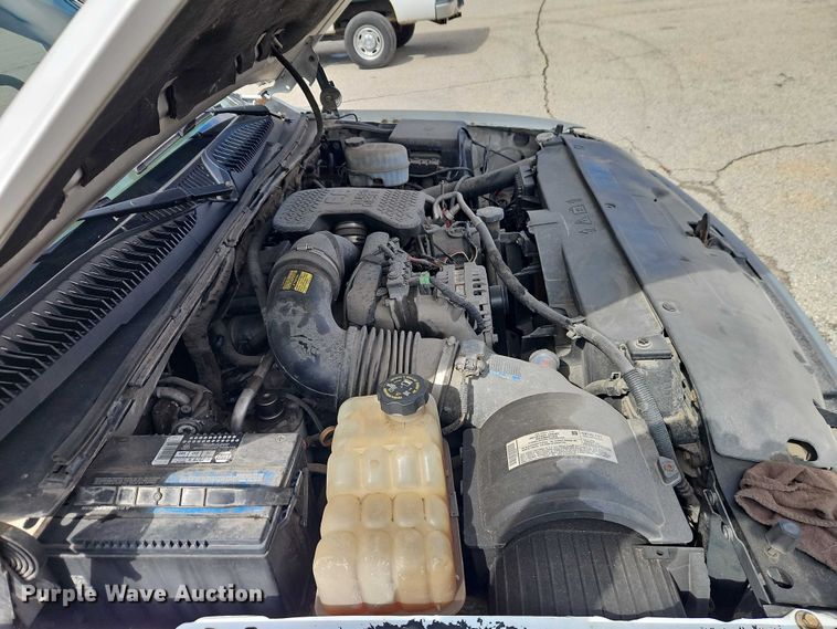 image for item EO7088 2007 GMC Sierra 3500 dump bed pickup truck