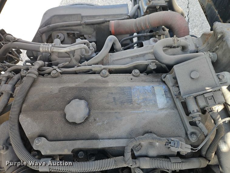 image for item EO7089 2010 Isuzu NPR flatbed truck