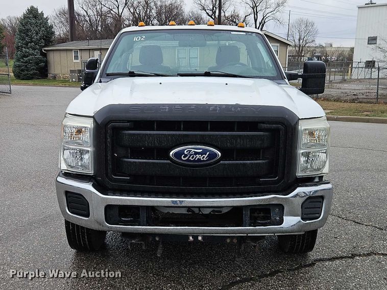 image for item EO7092 2011 Ford F350 dump flatbed pickup truck