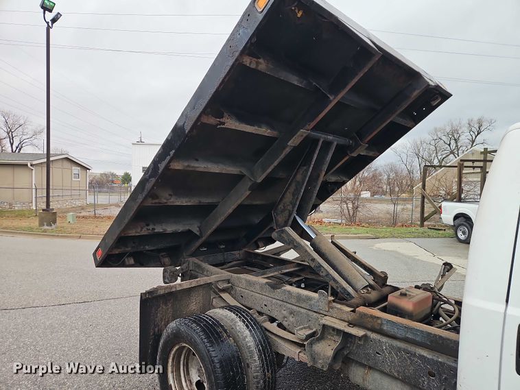 image for item EO7092 2011 Ford F350 dump flatbed pickup truck