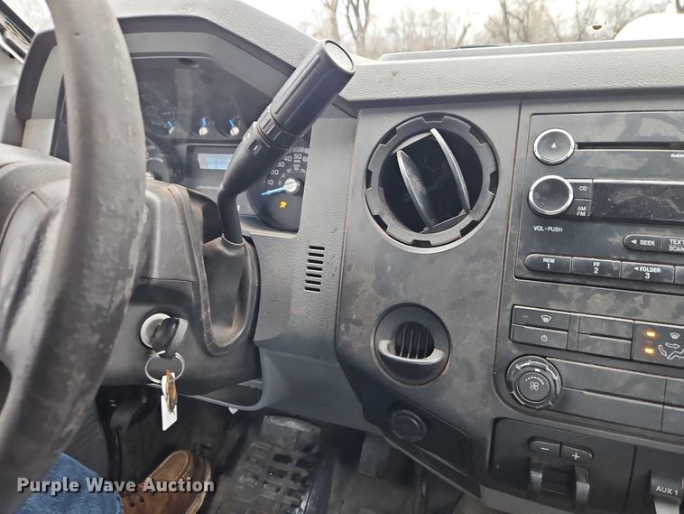 image for item EO7092 2011 Ford F350 dump flatbed pickup truck