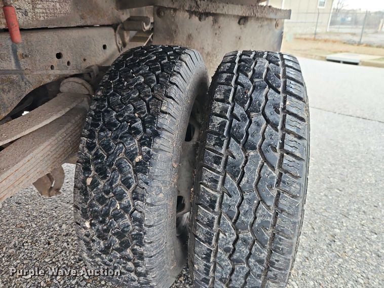 image for item EO7092 2011 Ford F350 dump flatbed pickup truck