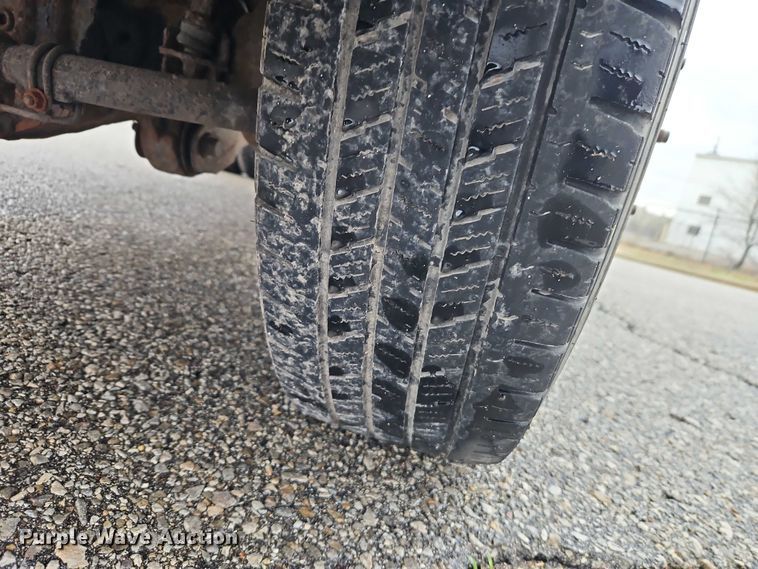 image for item EO7092 2011 Ford F350 dump flatbed pickup truck