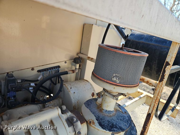 image for item EO7108 2008 Finn BB302-14 bark blower