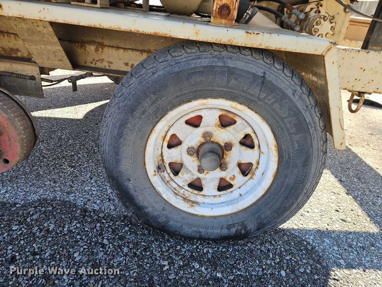 image for item EO7108 2008 Finn BB302-14 bark blower