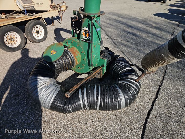 image for item EO7108 2008 Finn BB302-14 bark blower