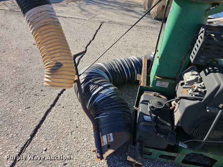 image for item EO7108 2008 Finn BB302-14 bark blower