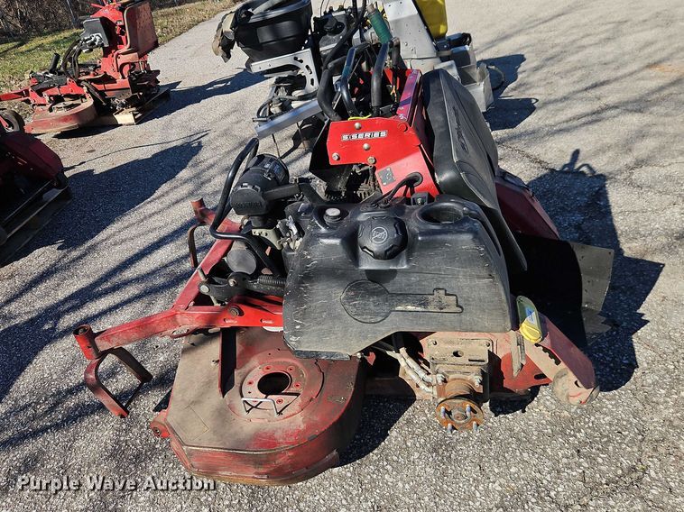 image for item EO7111 Lawn mowers