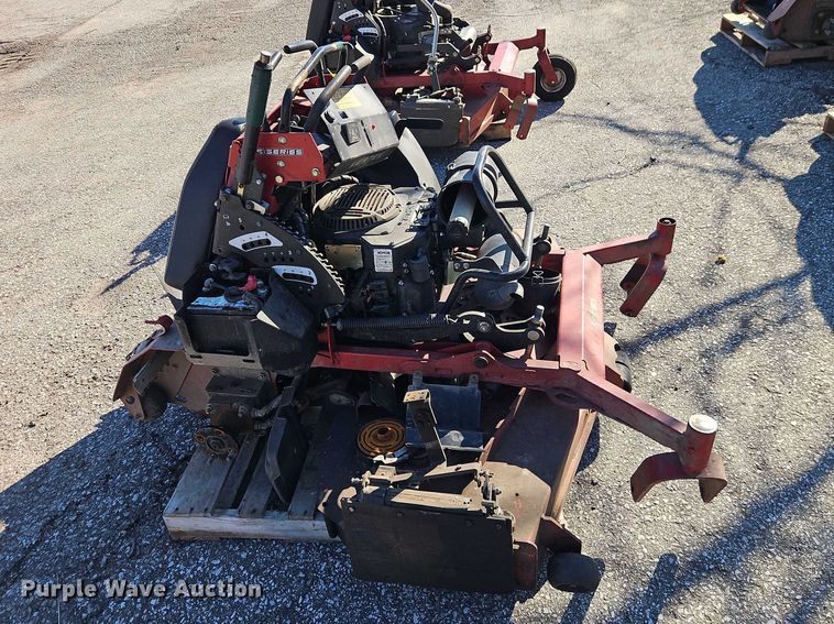 image for item EO7111 Lawn mowers