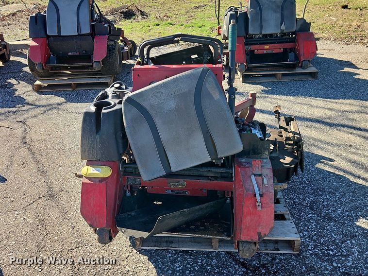 image for item EO7111 Lawn mowers