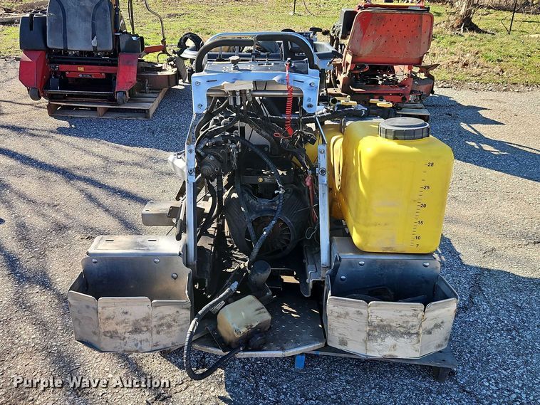 image for item EO7111 Lawn mowers