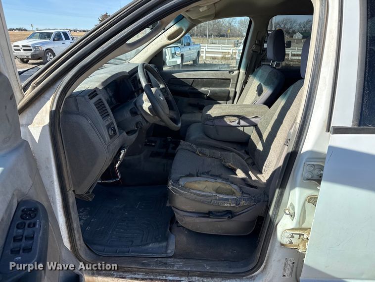 image for item EP2902 2009 Dodge Ram 2500 Ext. Cab pickup truck