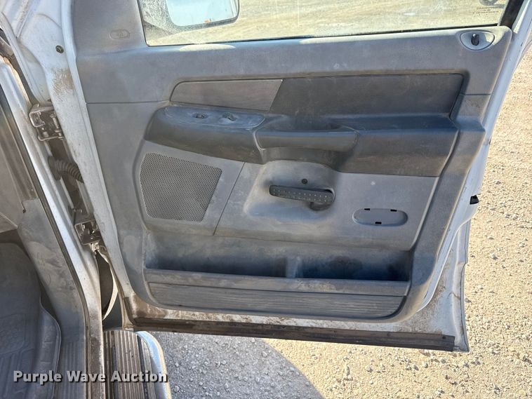 image for item EP2902 2009 Dodge Ram 2500 Ext. Cab pickup truck