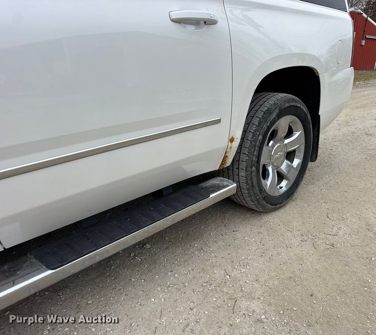 image for item ER0417 2017 Chevrolet Suburban SUV