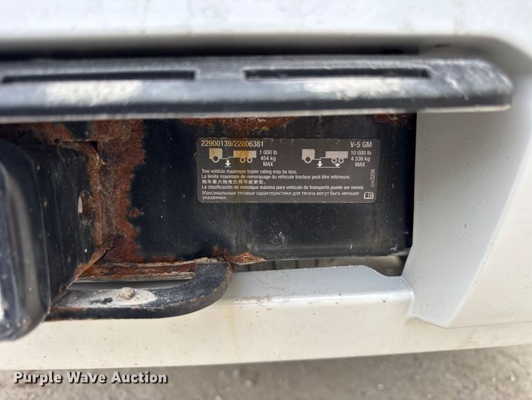 image for item ER0417 2017 Chevrolet Suburban SUV