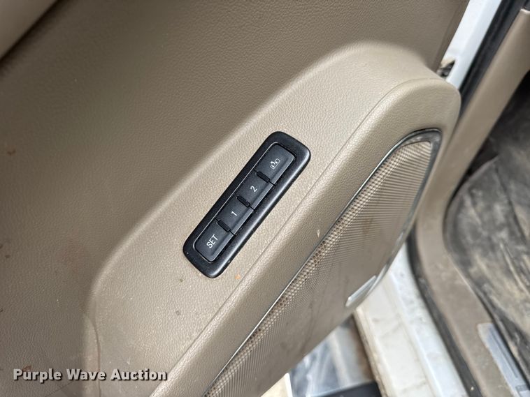 image for item ER0417 2017 Chevrolet Suburban SUV