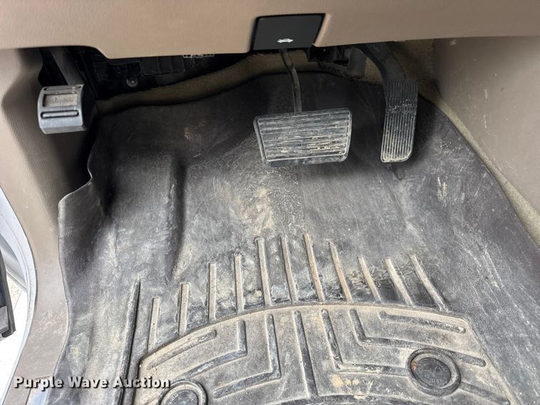 image for item ER0417 2017 Chevrolet Suburban SUV