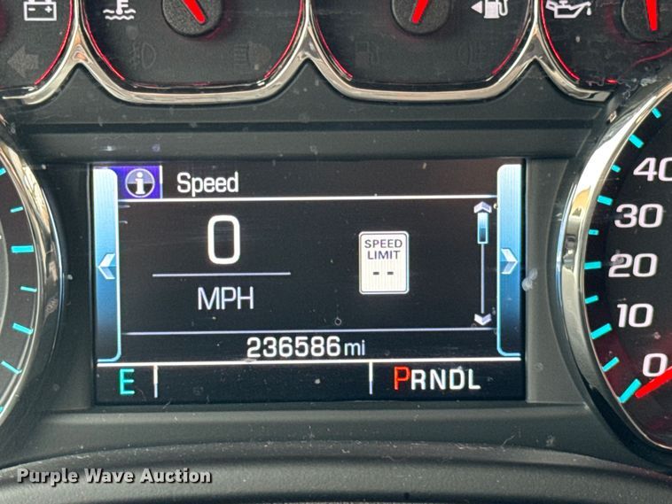 image for item ER0417 2017 Chevrolet Suburban SUV