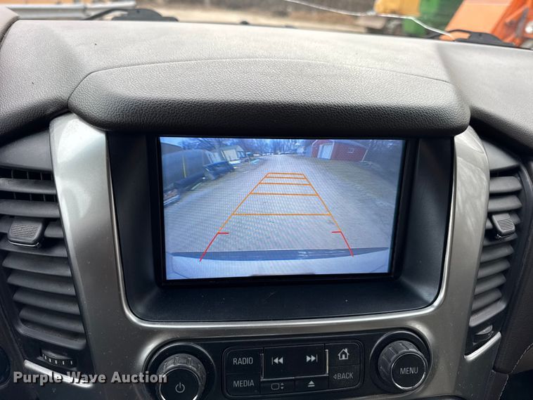 image for item ER0417 2017 Chevrolet Suburban SUV