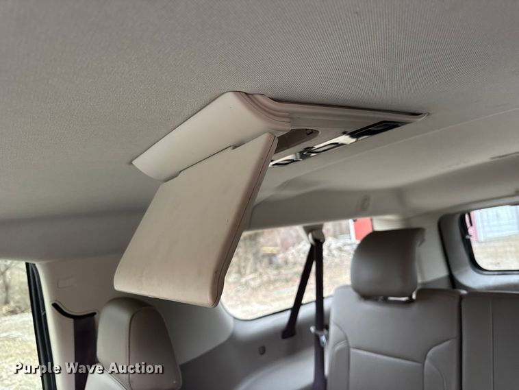 image for item ER0417 2017 Chevrolet Suburban SUV