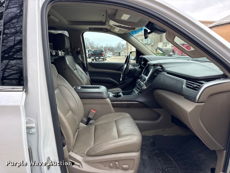 image for item ER0417 2017 Chevrolet Suburban SUV