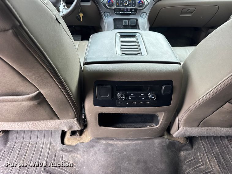 image for item ER0417 2017 Chevrolet Suburban SUV