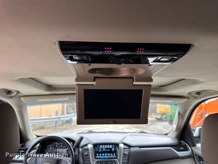 image for item ER0417 2017 Chevrolet Suburban SUV