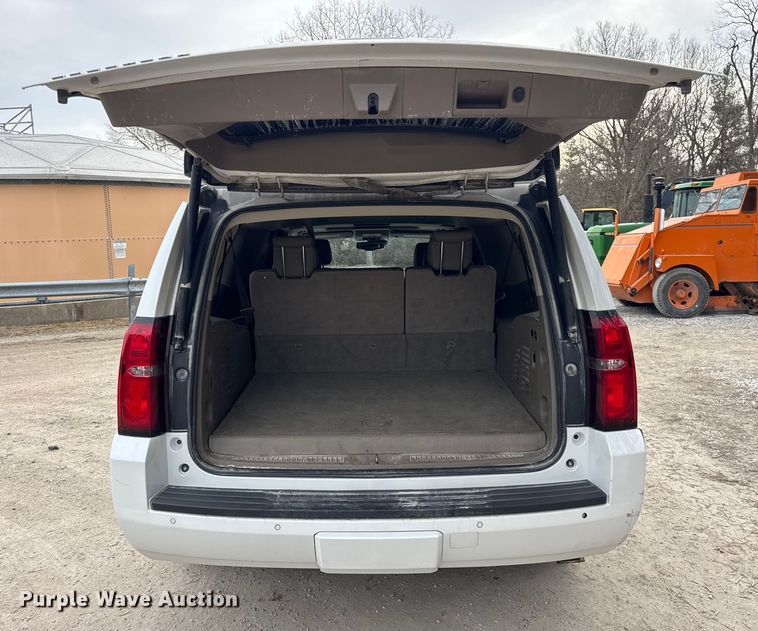 image for item ER0417 2017 Chevrolet Suburban SUV