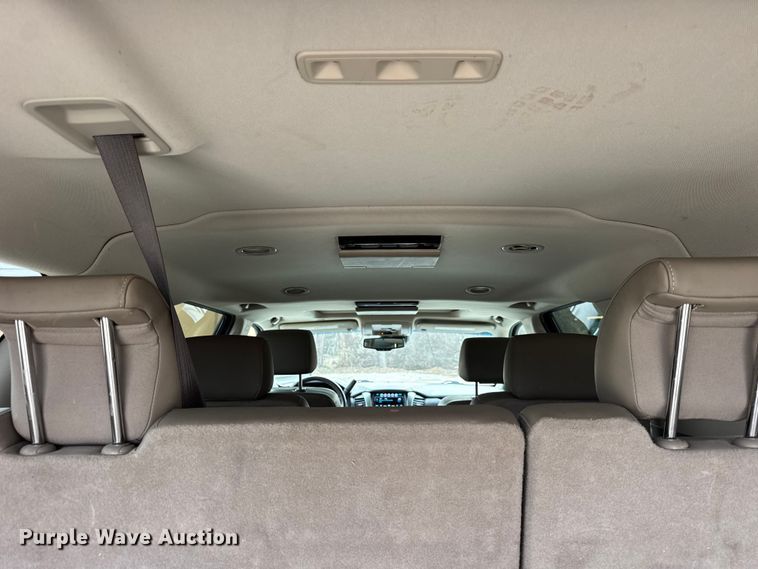 image for item ER0417 2017 Chevrolet Suburban SUV