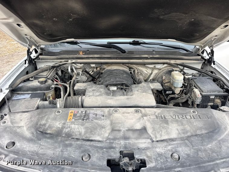 image for item ER0417 2017 Chevrolet Suburban SUV