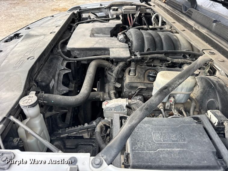 image for item ER0417 2017 Chevrolet Suburban SUV