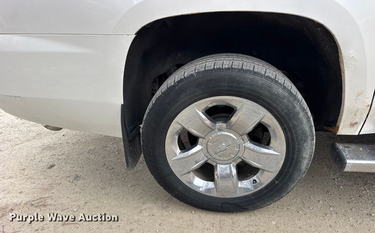 image for item ER0417 2017 Chevrolet Suburban SUV