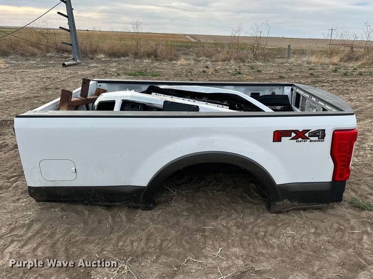 image for item ES1069 Ford Super duty pickup truck bed