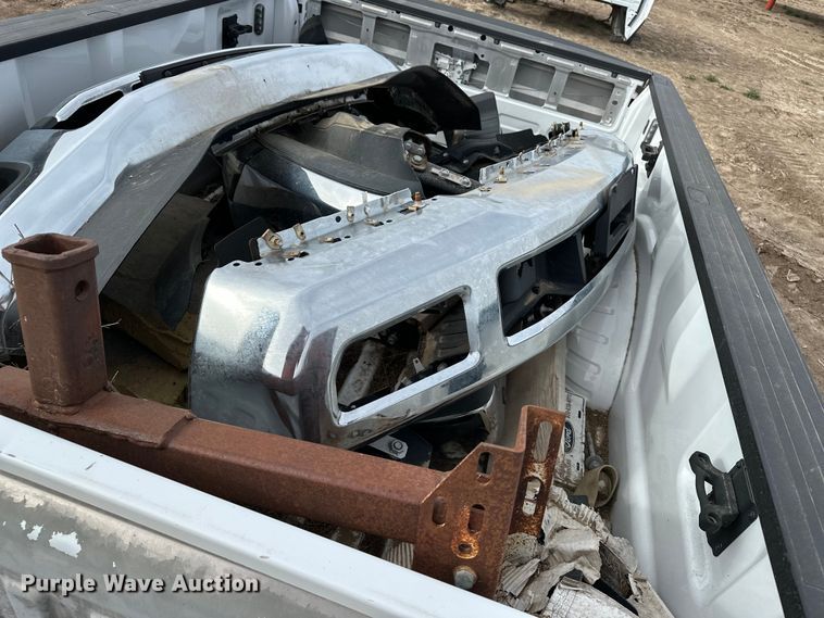 image for item ES1069 Ford Super duty pickup truck bed