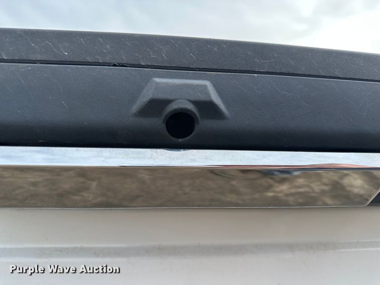 image for item ES1069 Ford Super duty pickup truck bed