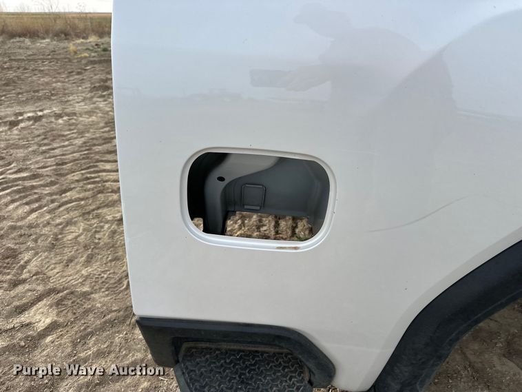 image for item ES1070 GMC Sierra pickup truck bed