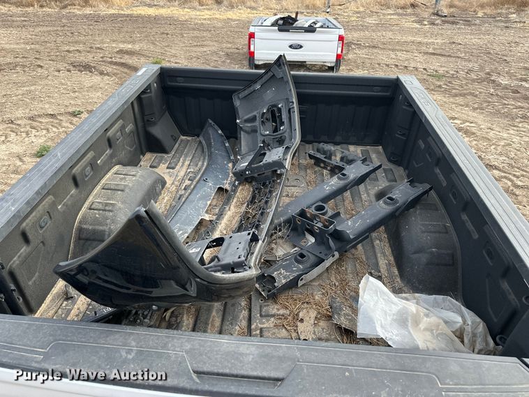 image for item ES1070 GMC Sierra pickup truck bed