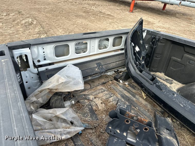 image for item ES1070 GMC Sierra pickup truck bed