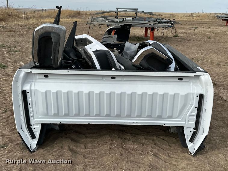 image for item ES1071 Chevrolet Silverado pickup truck bed