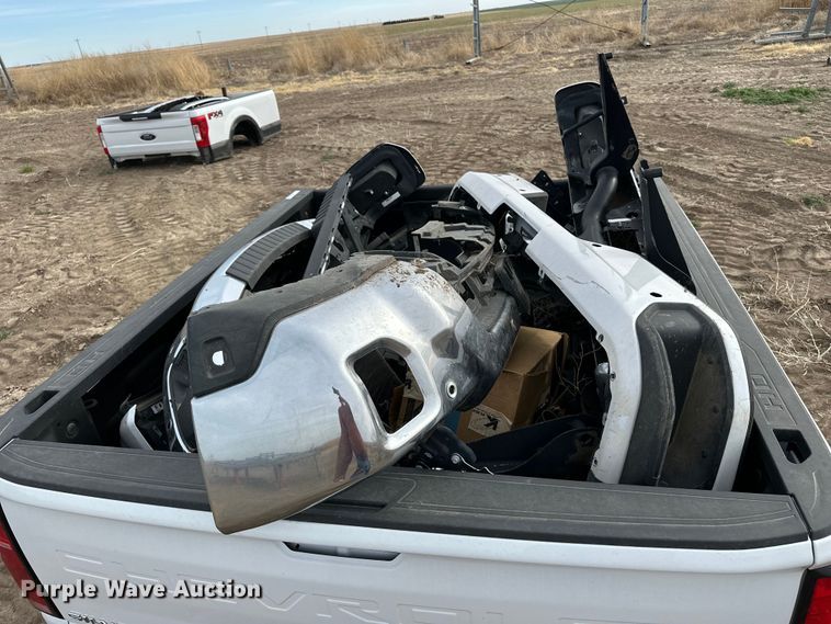 image for item ES1071 Chevrolet Silverado pickup truck bed