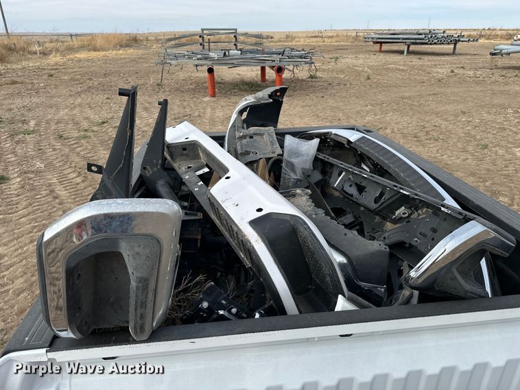 image for item ES1071 Chevrolet Silverado pickup truck bed