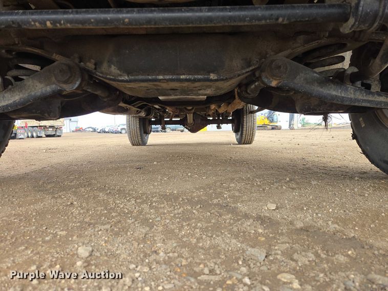 image for item ES2997 1975 Chevrolet 20 pickup truck