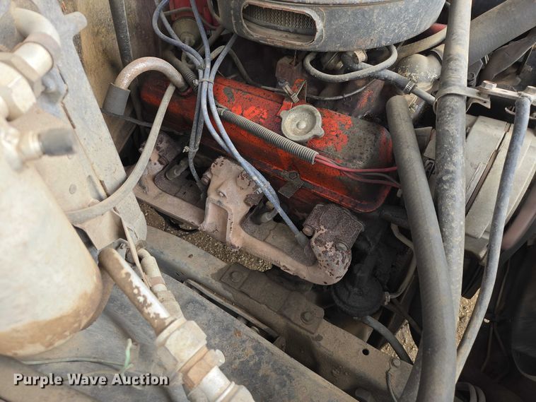 image for item ES2997 1975 Chevrolet 20 pickup truck