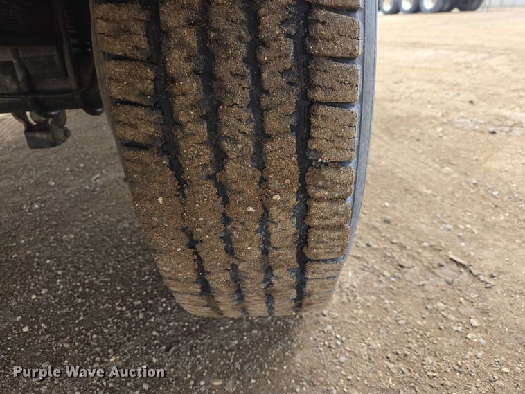 image for item ES2997 1975 Chevrolet 20 pickup truck