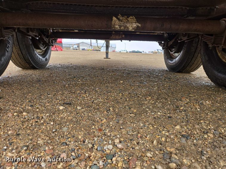 image for item ES2998 2013 CPI DL750 Refueler fuel trailer