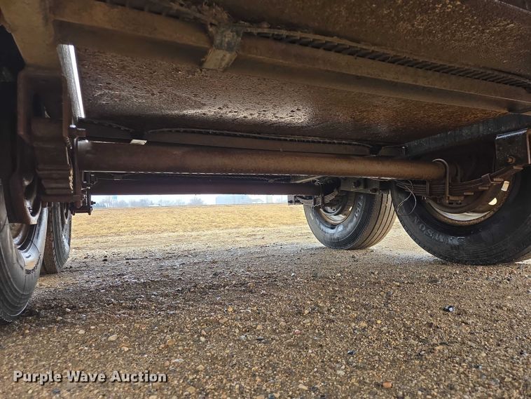 image for item ES2998 2013 CPI DL750 Refueler fuel trailer