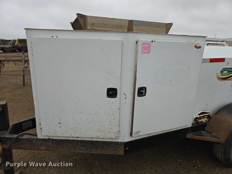 image for item ES2998 2013 CPI DL750 Refueler fuel trailer