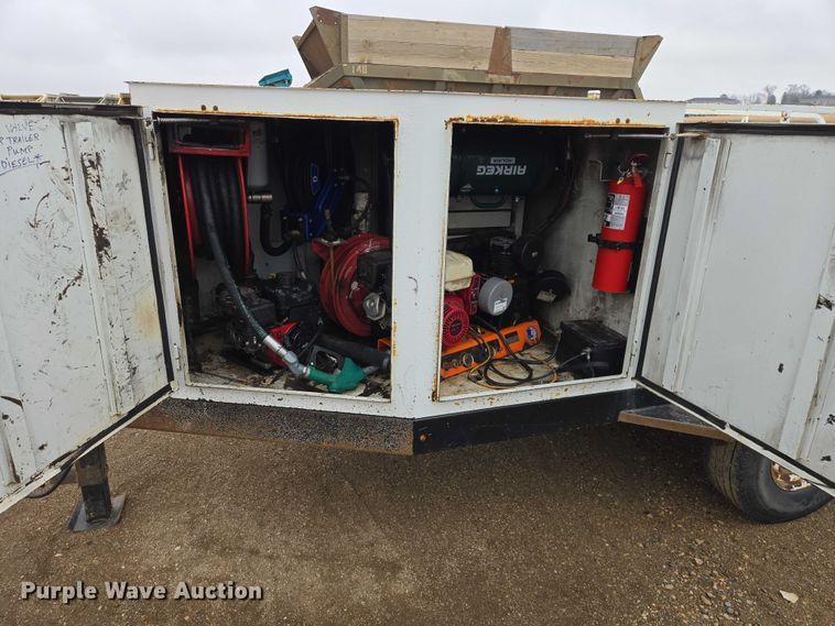 image for item ES2998 2013 CPI DL750 Refueler fuel trailer