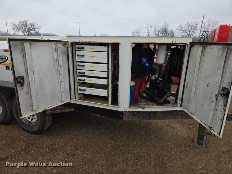 image for item ES2998 2013 CPI DL750 Refueler fuel trailer